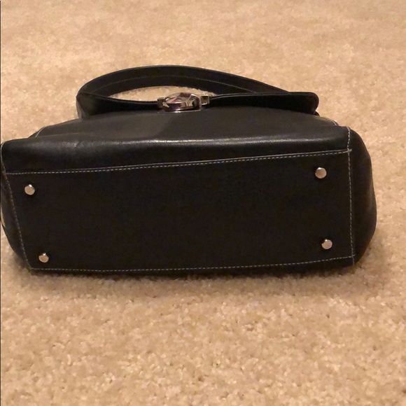 Perlina Black Leather Flap Purse - Picture 2 of 7